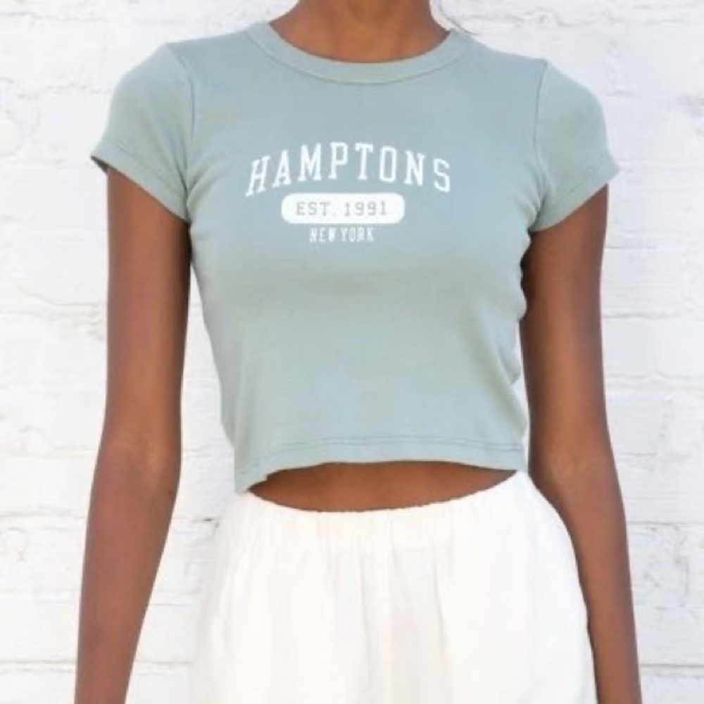 NWOT Green brandy melville hamptons cropped tee